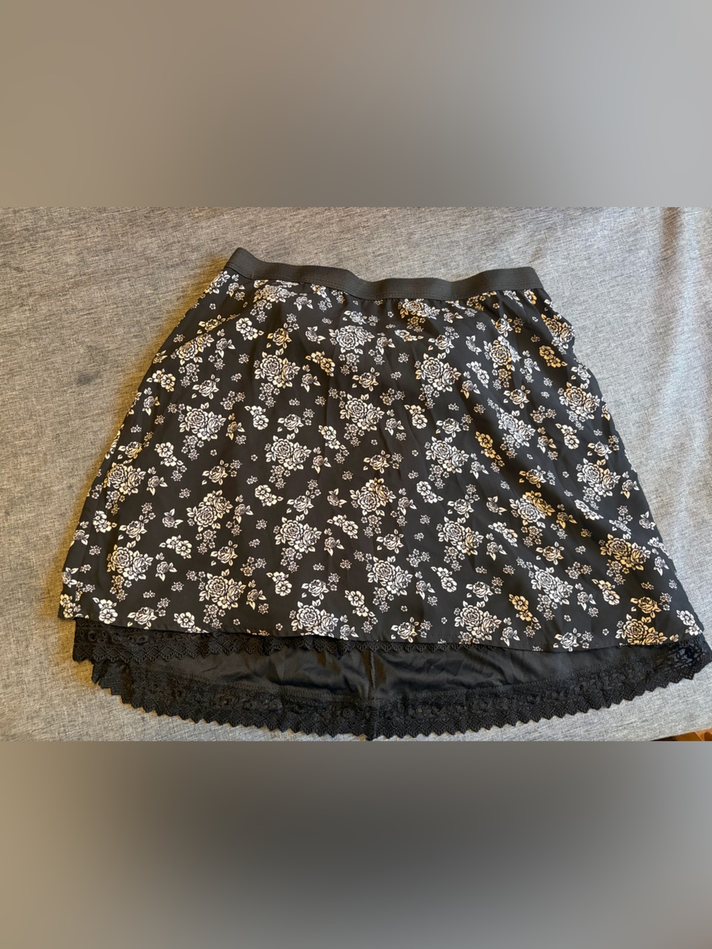Milly Black & White Floral Lace-Trim Skater Skirt